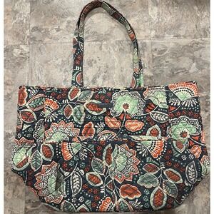 Vera Bradley Quilted Shoulder Bag Purse Tote 11 x 15 Retired Nomadic Floral